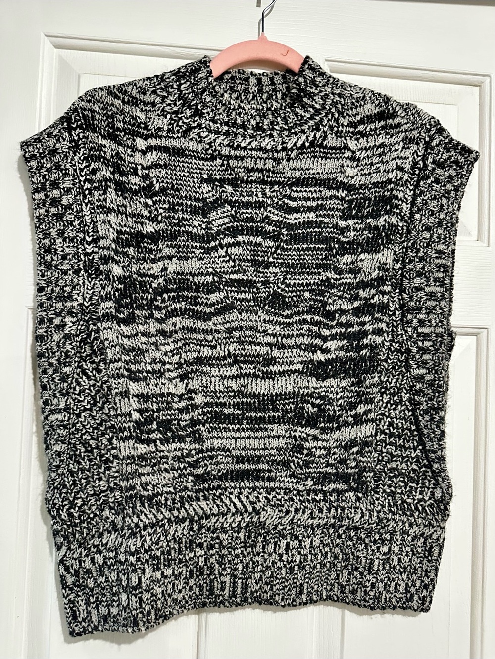 Wit & Wisdom Black & White Marled Mock Neck Sleeveless Sweater